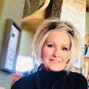 Meet your Posher, Candace